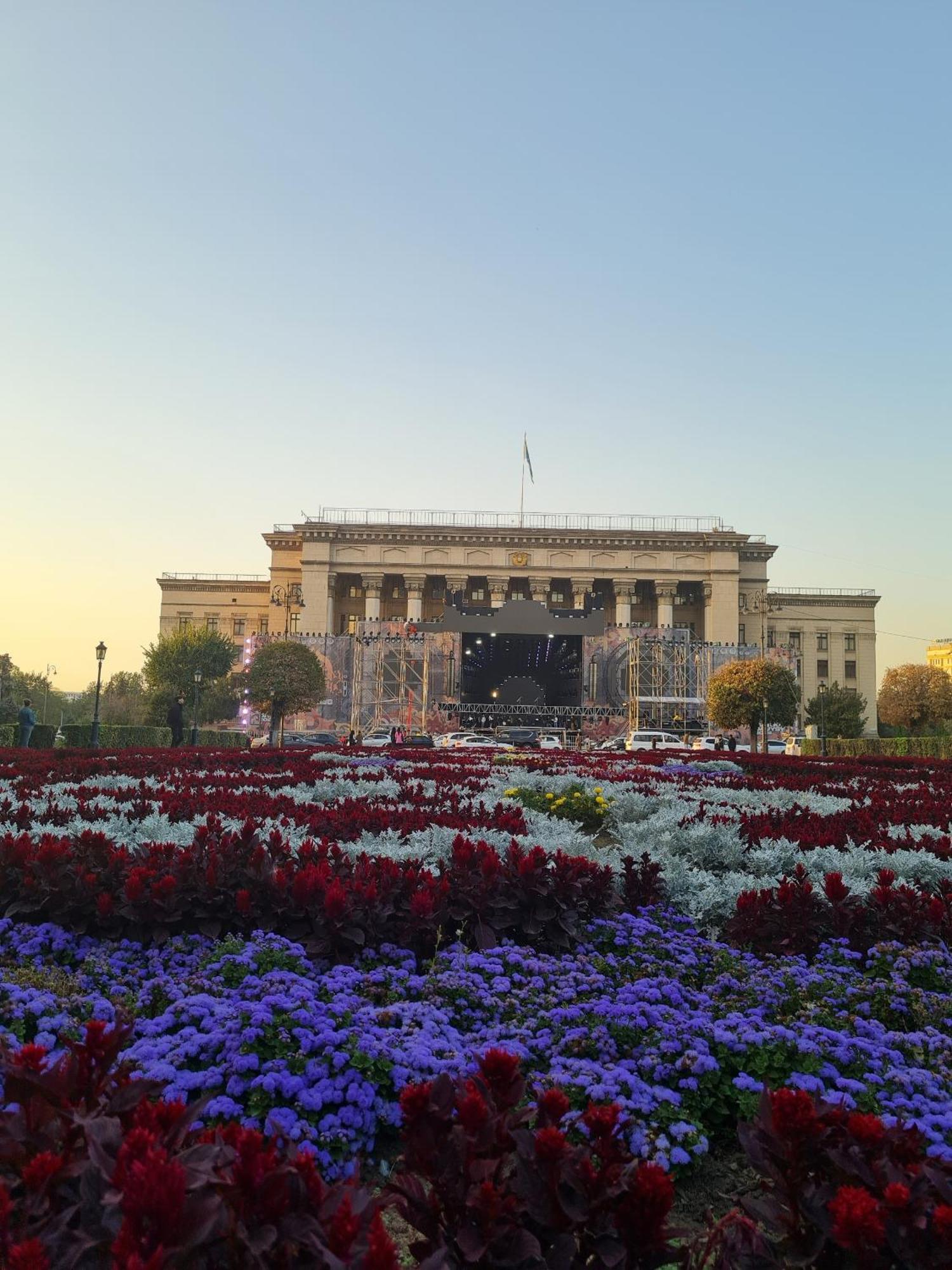Nadezhda Apartments On The Nauryzbai Batyr 82 阿拉木图 外观 照片